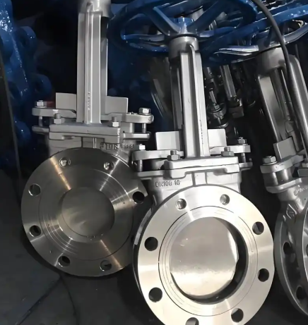 刀型闸阀核心技术全面解析：结构设计、工作原理与性能优势